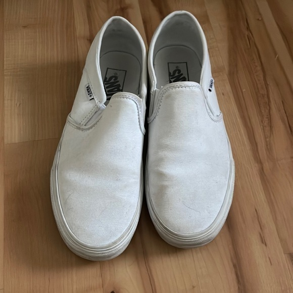 white slip on vans - Picture 1 of 1